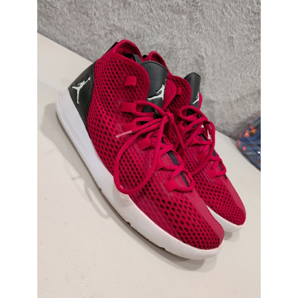 Jordan Reveal Shoes Gym Red Black White Men's Size 9.5 Nike Jumpman 834064-605